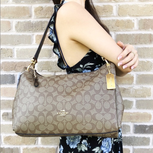 Gaby’sBags👜💕- Coach Large Tote Crossbody signatu - Picture 2 of 7